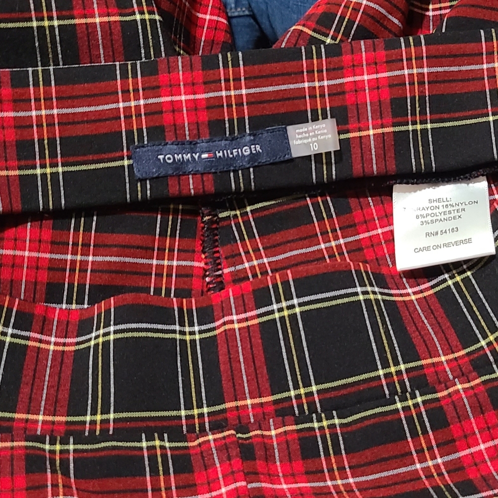 Tommy Hilfiger Red Plaid Tartan Ankle Pants Size 10